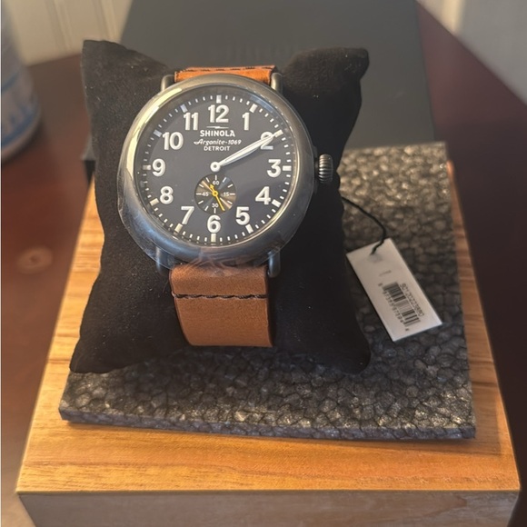 BRAND NEW: Shinola 47mm Brown Leather Strap Watch - Picture 2 of 7